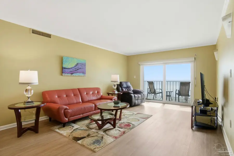 615 Bayshore Dr #502, Pensacola, FL 32507 - Image #3