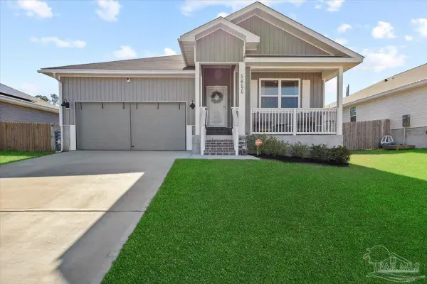 5855 Belmont Stakes Rd, Pensacola, FL 32526