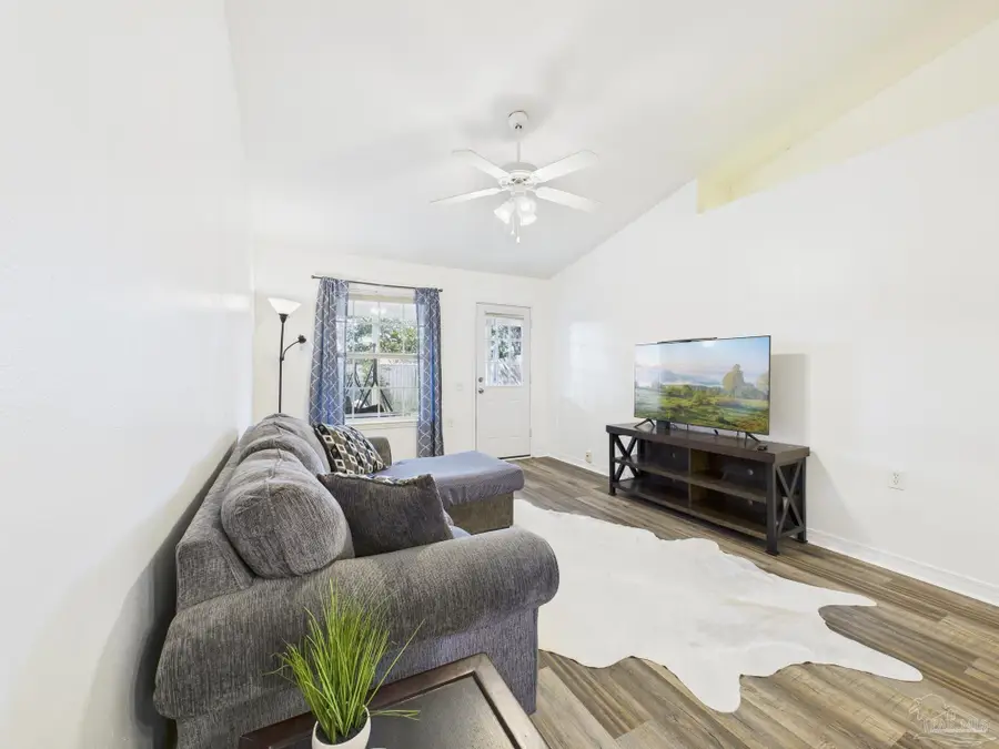1453 Dunhurst Dr, Pensacola, FL 32534 - Image #3