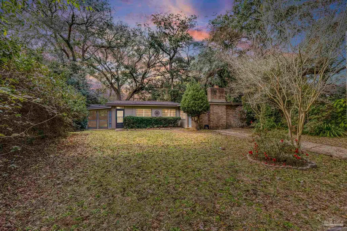 625 Edgecliff Dr, Pensacola, FL 32506 - Image #1