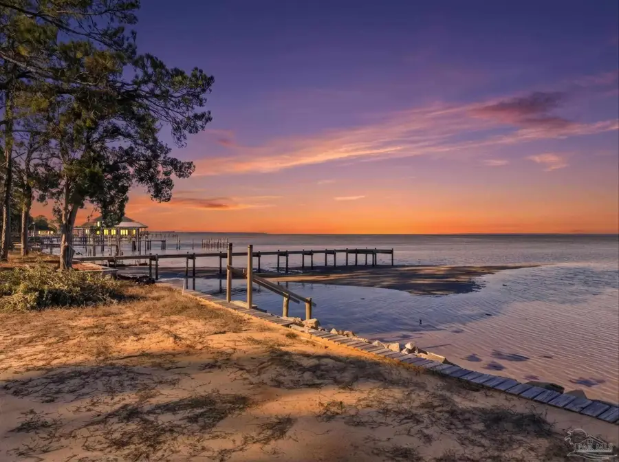 6404 E Bay Blvd, Gulf Breeze, FL 32563 - Image #2