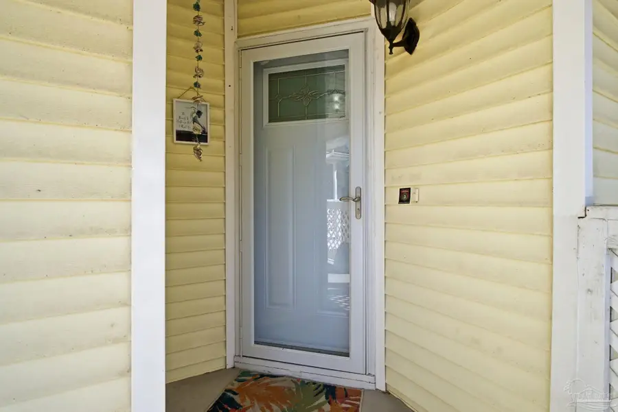 601 E Burgess Rd #A6, Pensacola, FL 32504 - Image #3