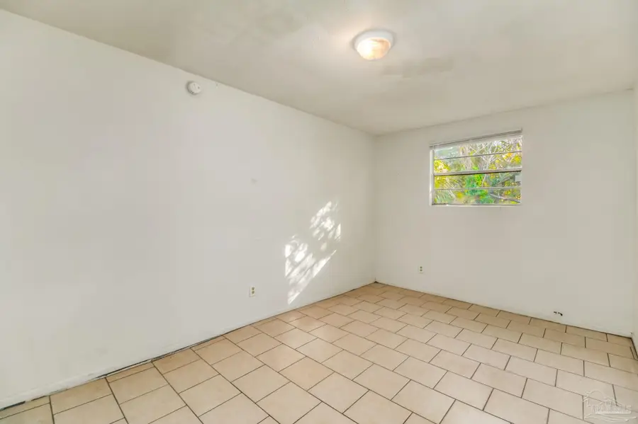 812 N D St, Pensacola, FL 32501 - Image #3
