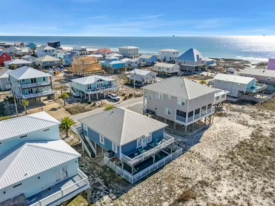 401 W Buchanan Ct, Gulf Shores, AL 36542 - #3