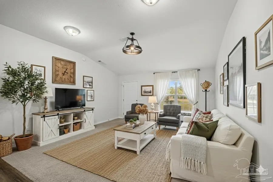 5179 Lake End Dr, Milton, FL 32583 - Image #2