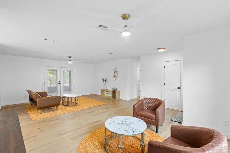 3962 Elmcrest Dr, Pensacola, FL 32504 - Image #3