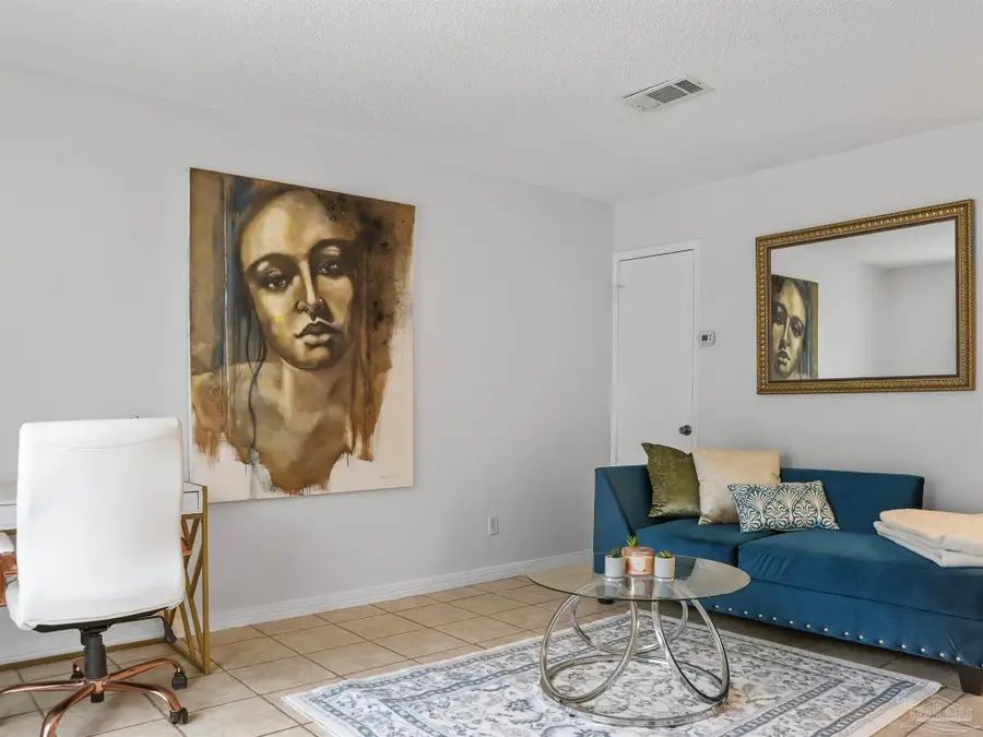 2108 Schwab Ct #B, Pensacola, FL 32504 - Image #2
