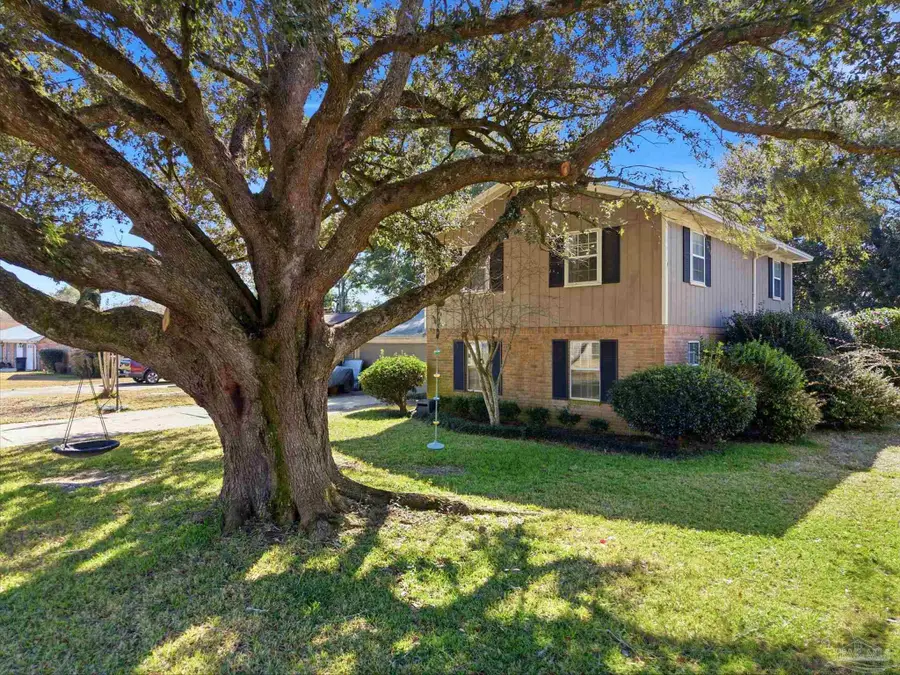 4201 Crawford Dr, Pensacola, FL 32504 - Image #3