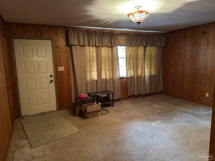 7053 W Fairfield Dr, Pensacola, FL 32506 - Image #2