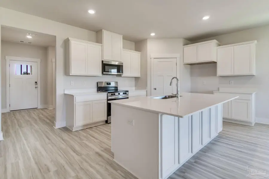 8605 Russellcross Blvd, Pensacola, FL 32507 - Image #3