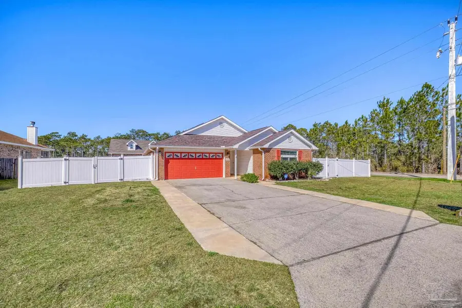 8778 Faye Ct, Navarre, FL 32566 - Image #3