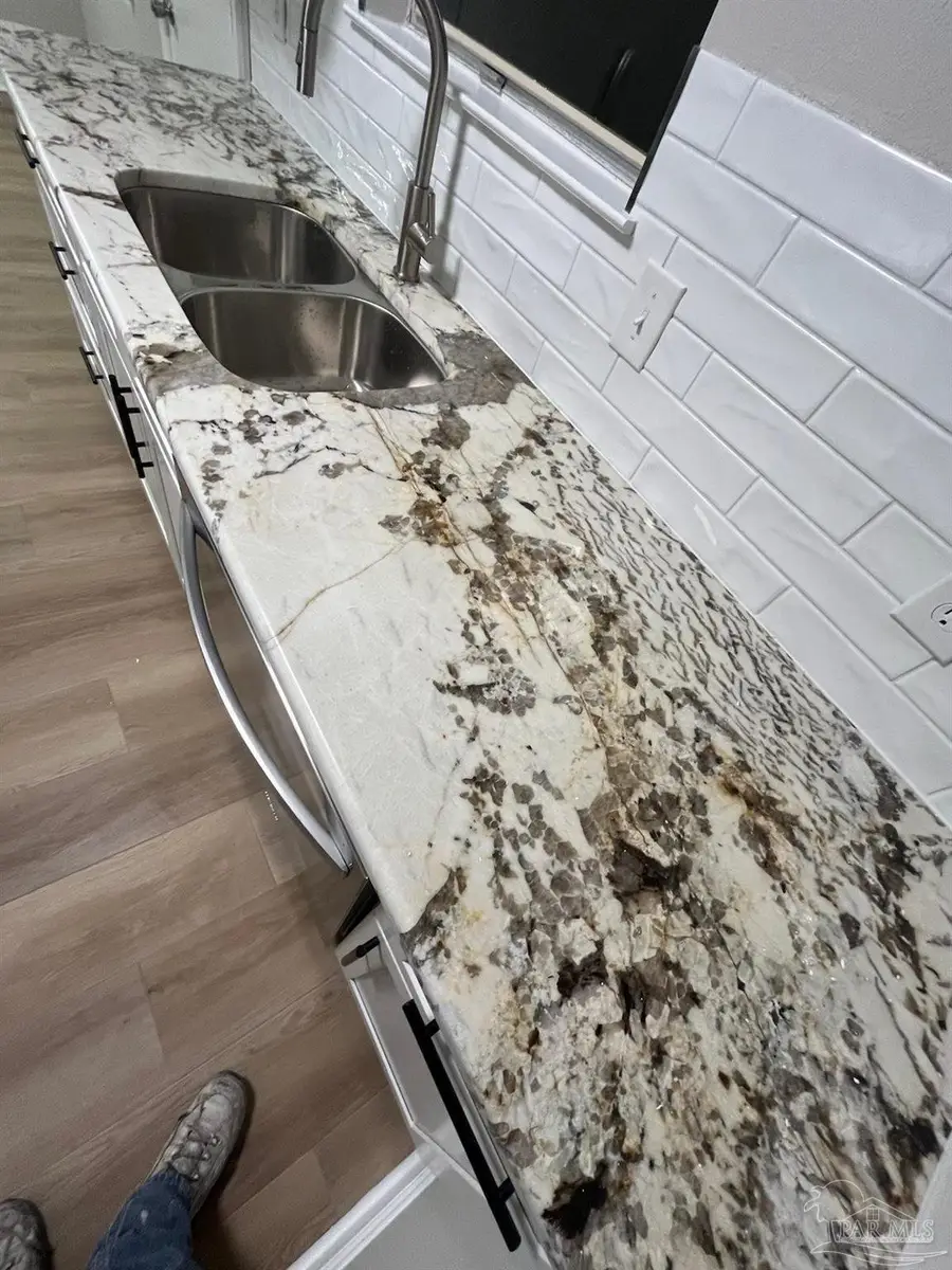 284 Dolan Dr, Cantonment, FL 32533 - Image #2