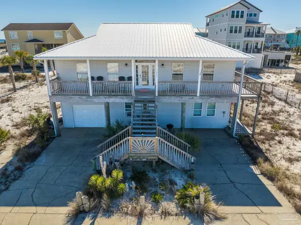 7863 White Sands Blvd, Navarre Beach, FL 32566