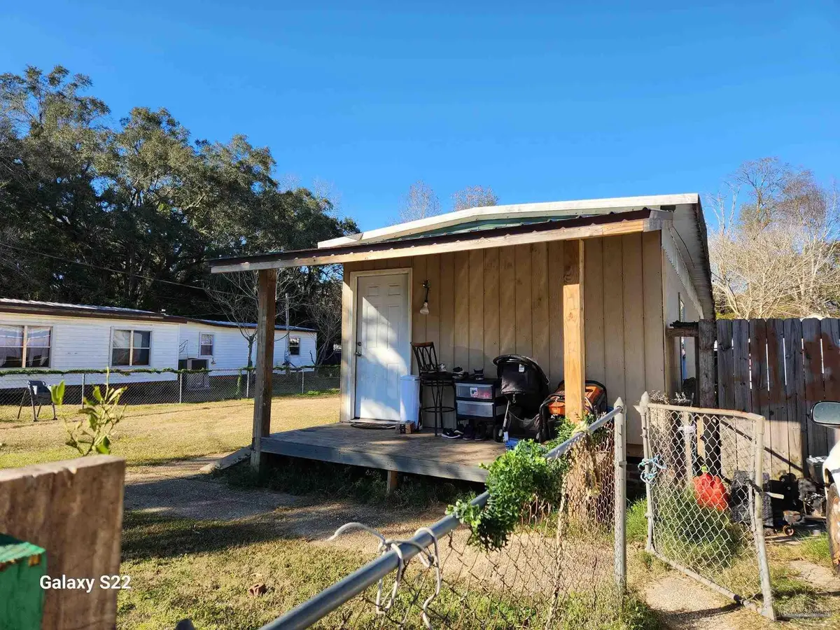 162 Holsberry Ln #3, Pensacola, FL 32534 - Image #1