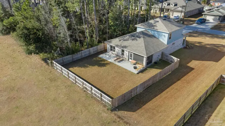 2582 Lovewood Dr, Navarre, FL 32566 - Image #3