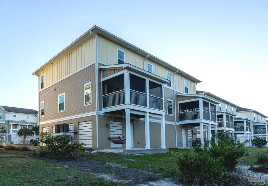 6596 Carlinga Dr, Pensacola, FL 32507 - Image #3