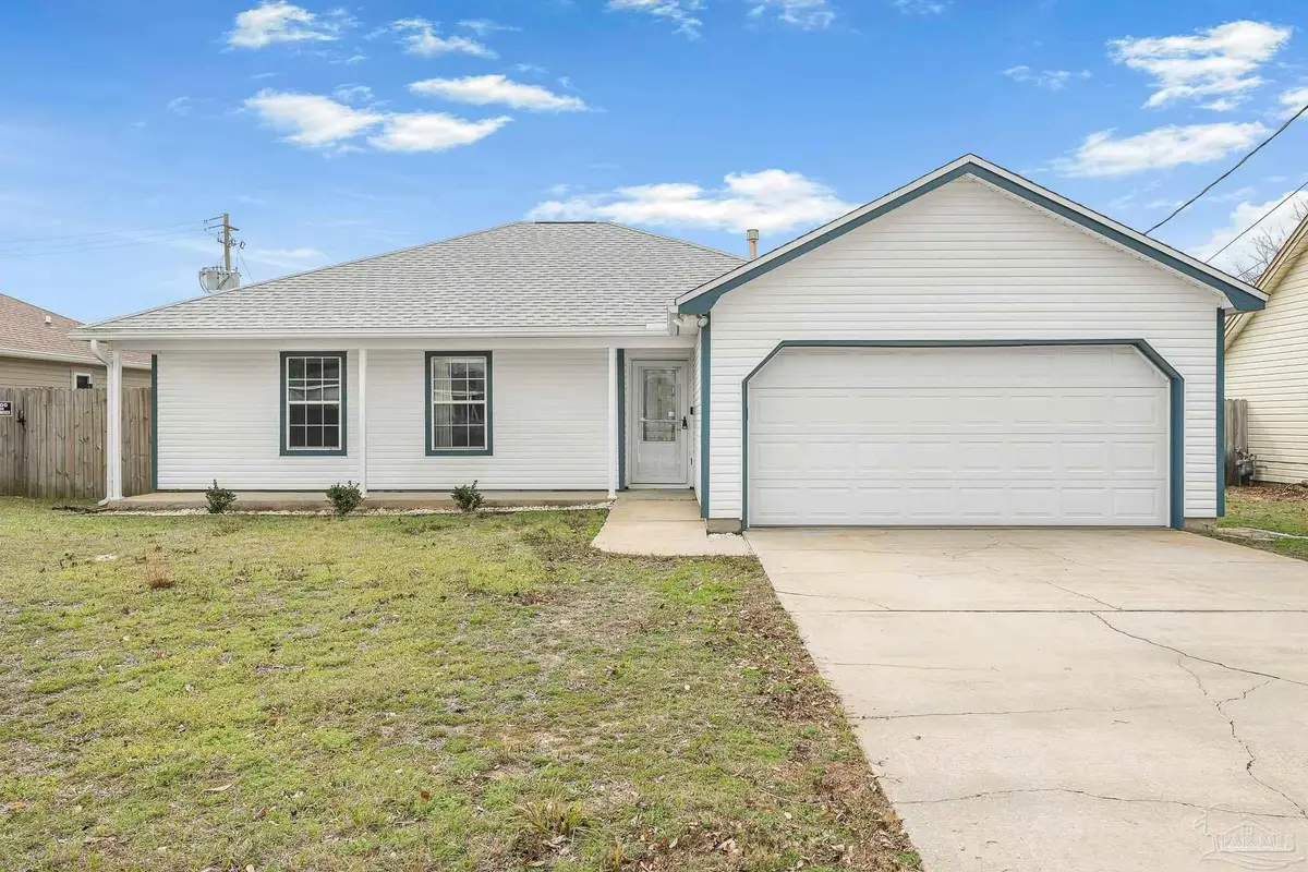 2285 Estate Cir, Navarre, FL 32566 - #1