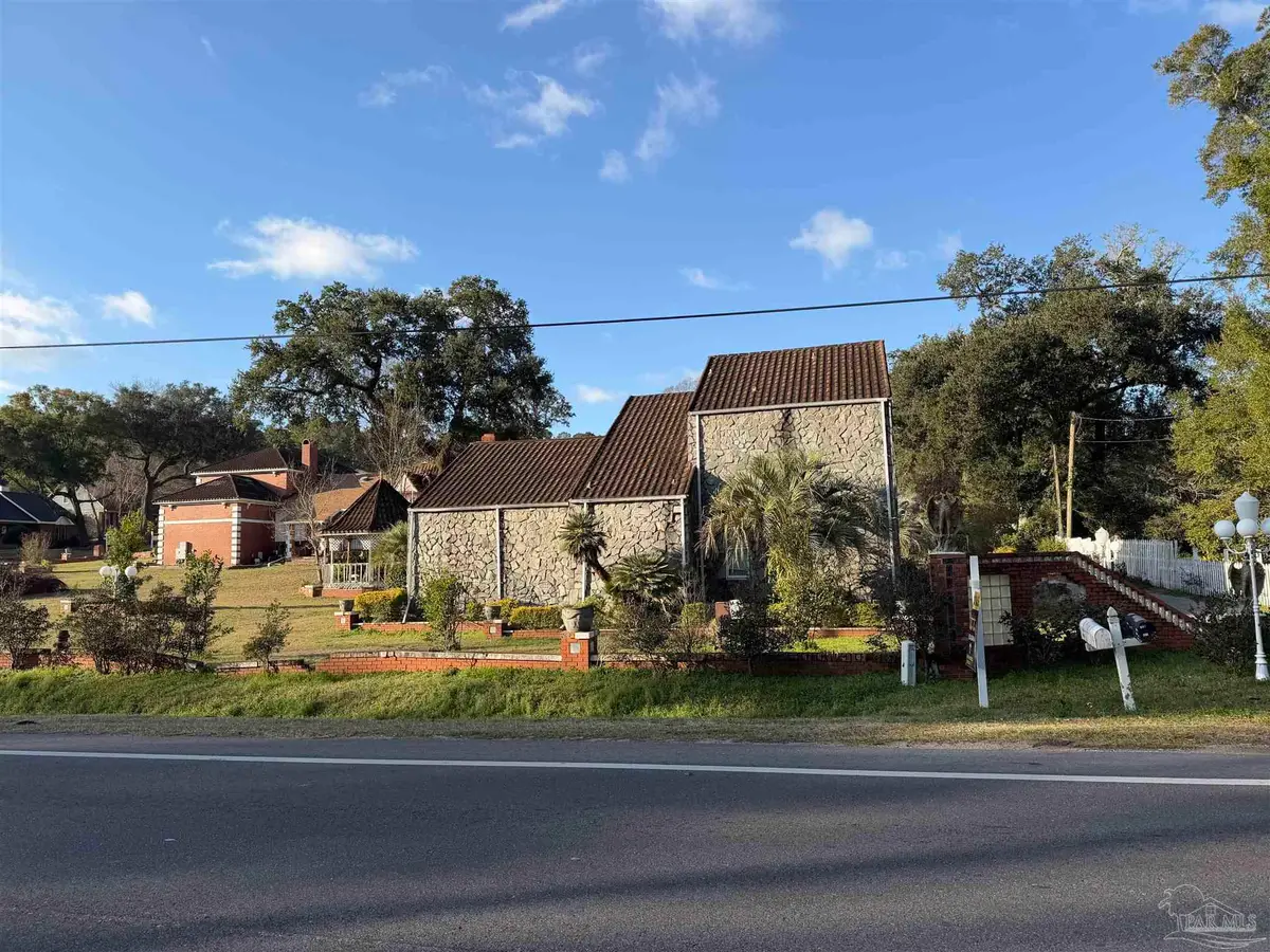 9445 Scenic Hwy, Pensacola, FL 32514 - Image #1