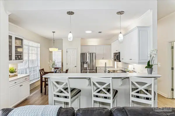 4118 Oak Pointe Dr, Gulf Breeze, FL 32563