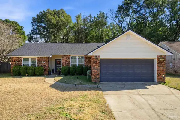 908 Valley Ridge Dr, Pensacola, FL 32514