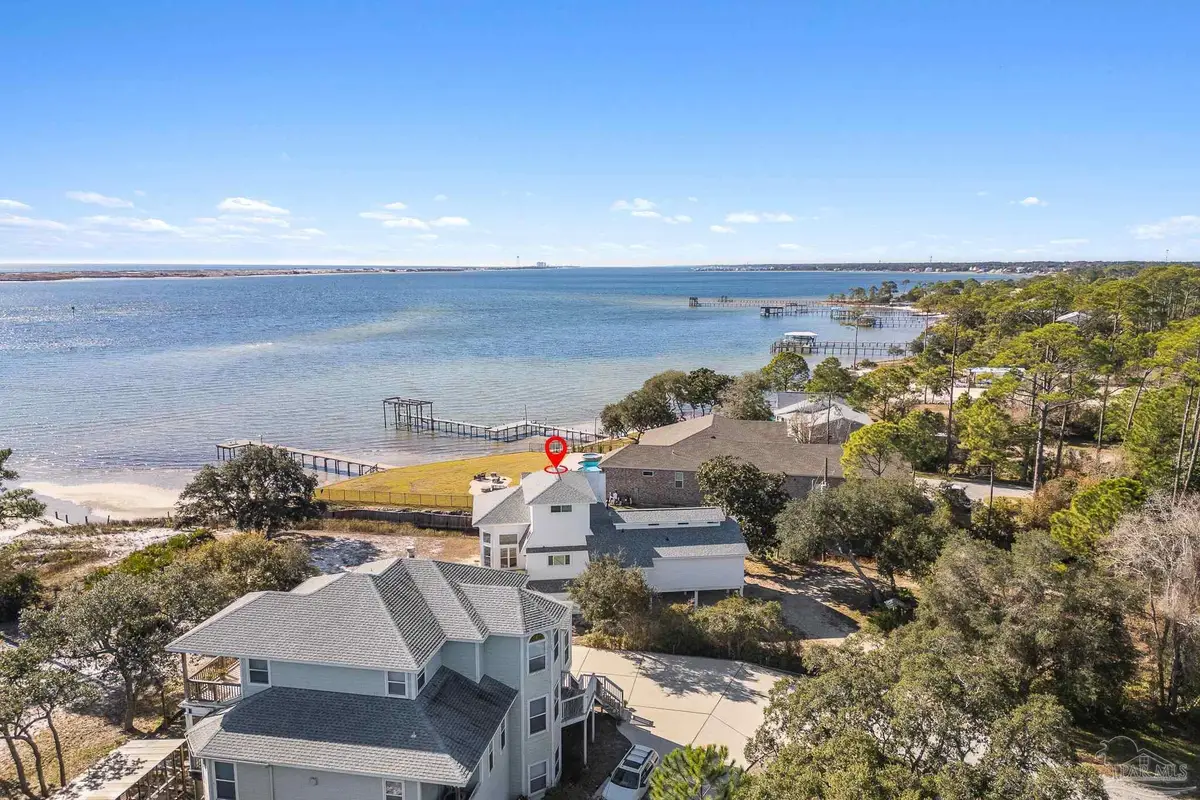 520 Parish Blvd, Mary Esther, FL 32569 - #1