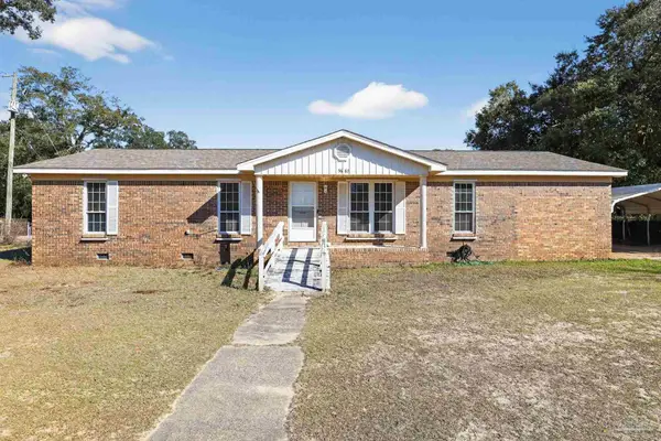 5687 Nicholas Ln, Pensacola, FL 32526