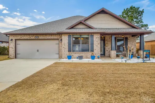 7457 Deck Ln, Pensacola, FL 32526