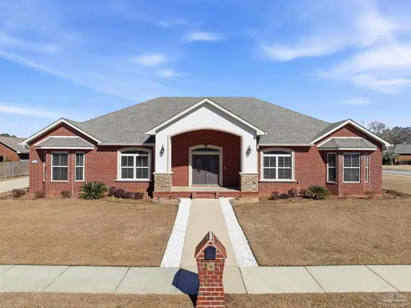 5477 Madelines Way, Pace, FL 32571