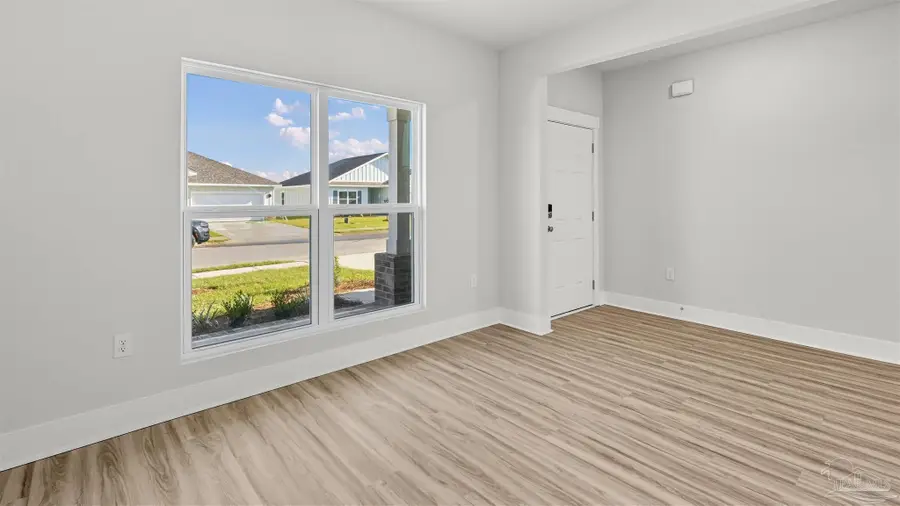 5619 Clarity St, Milton, FL 32570 - Image #2