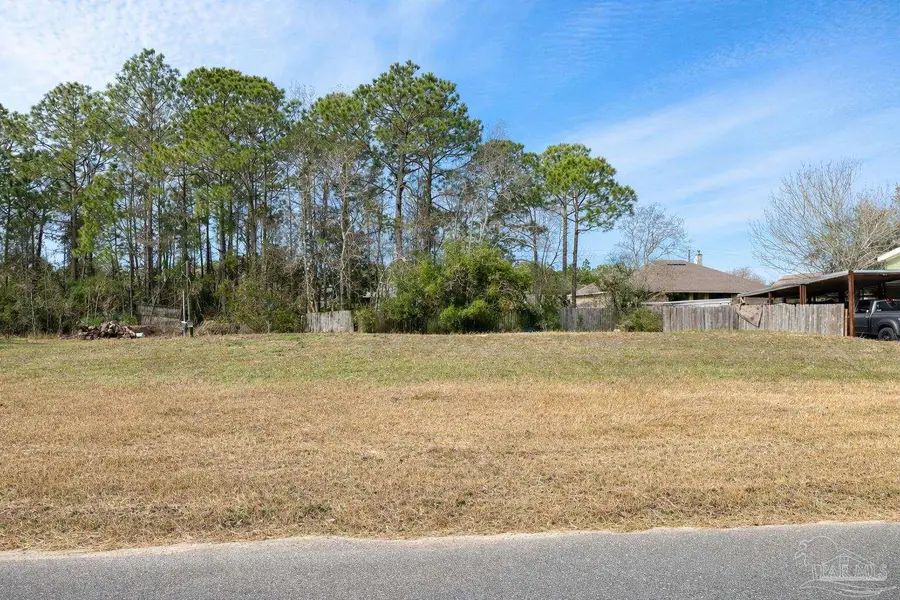 1915 Constitution Dr, Navarre, FL 32566 - #2