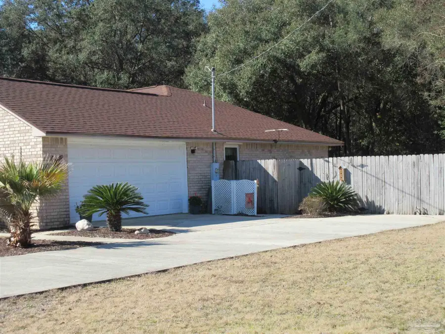 6215 Huntsman Pass, Milton, FL 32570 - #3