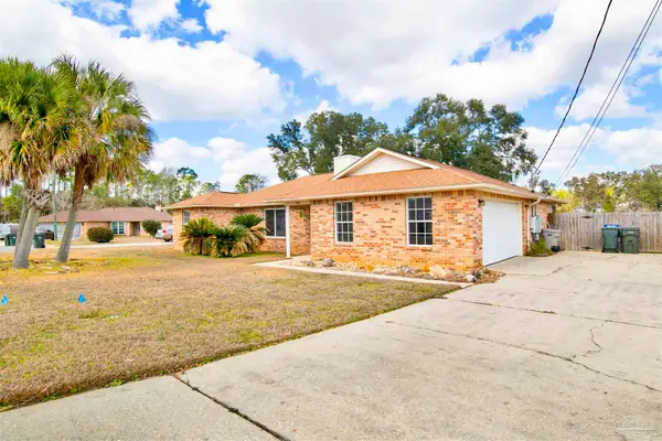 308 Twisted Oak Dr, Cantonment, FL 32533