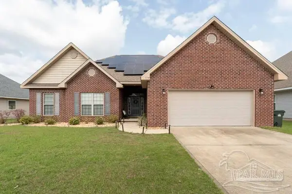 8734 Bradfield Dr, Pensacola, FL 32507