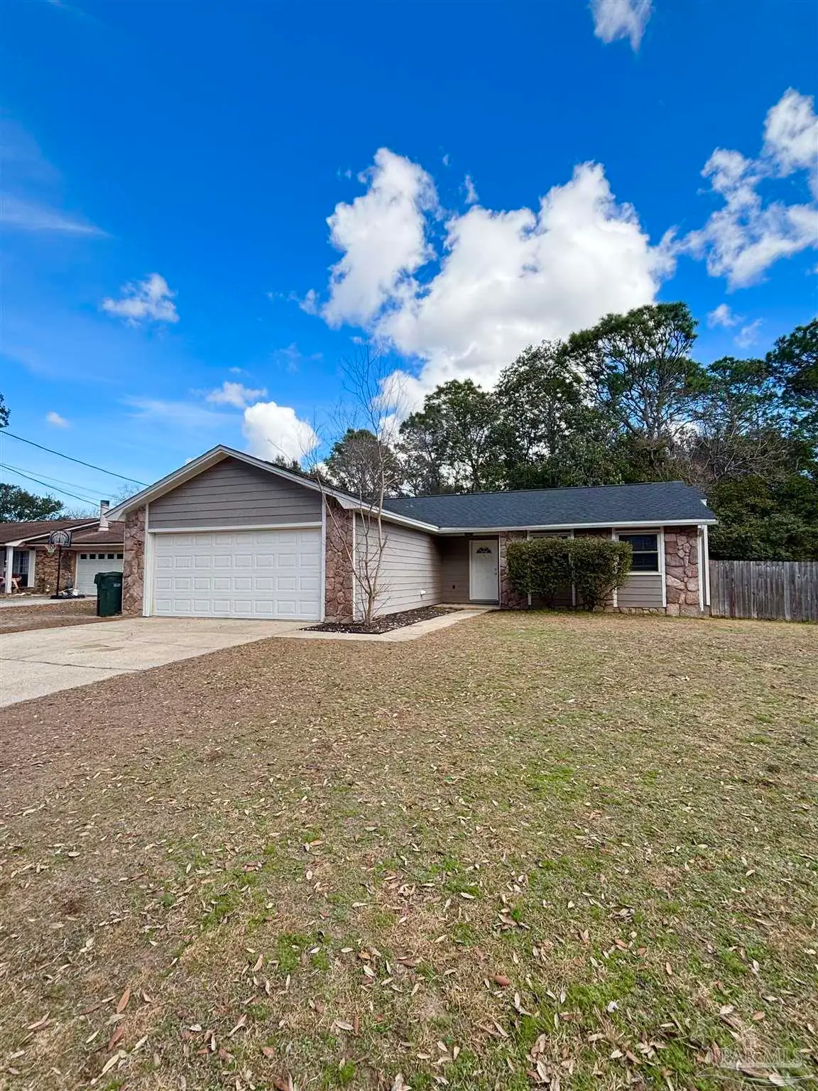 2912 Breckenridge Dr, Pensacola, FL 32526 - Image #1