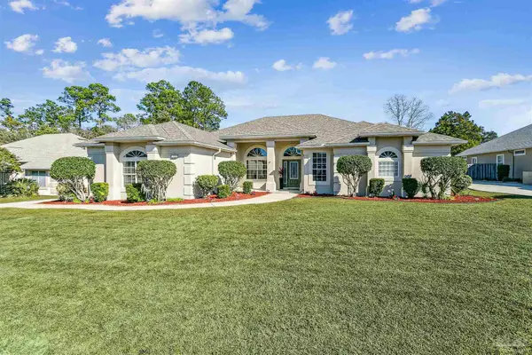 2099 Juno Cir, Pensacola, FL 32526