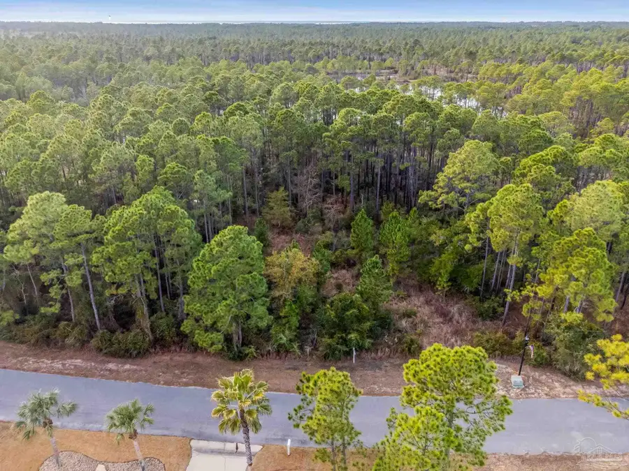 1171 Oyster Bay Dr, Milton, FL 32583 - #3