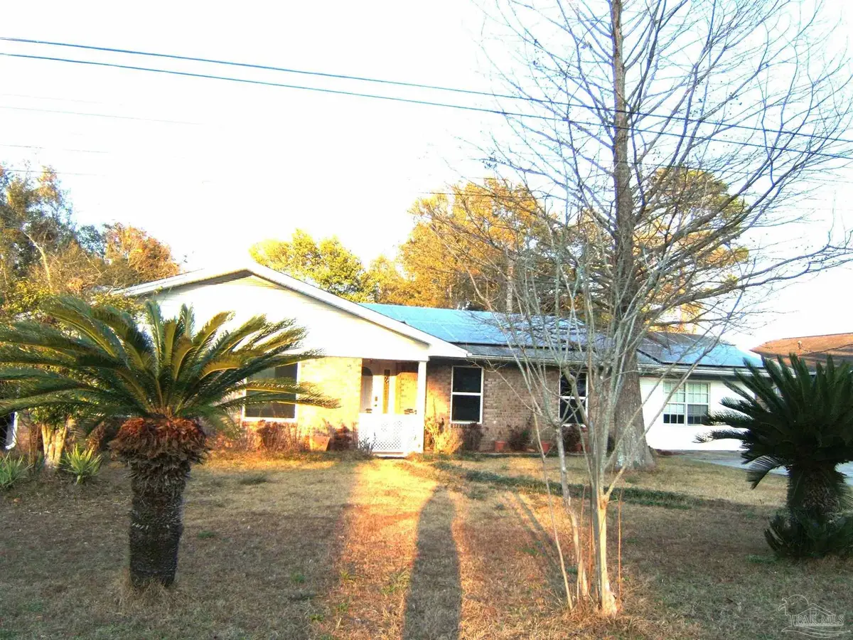 8222 Emperor Rd, Pensacola, FL 32514 - #1