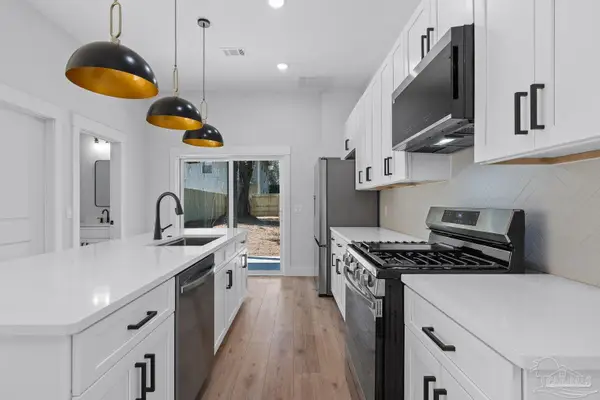 1003 N D St, Pensacola, FL 32501