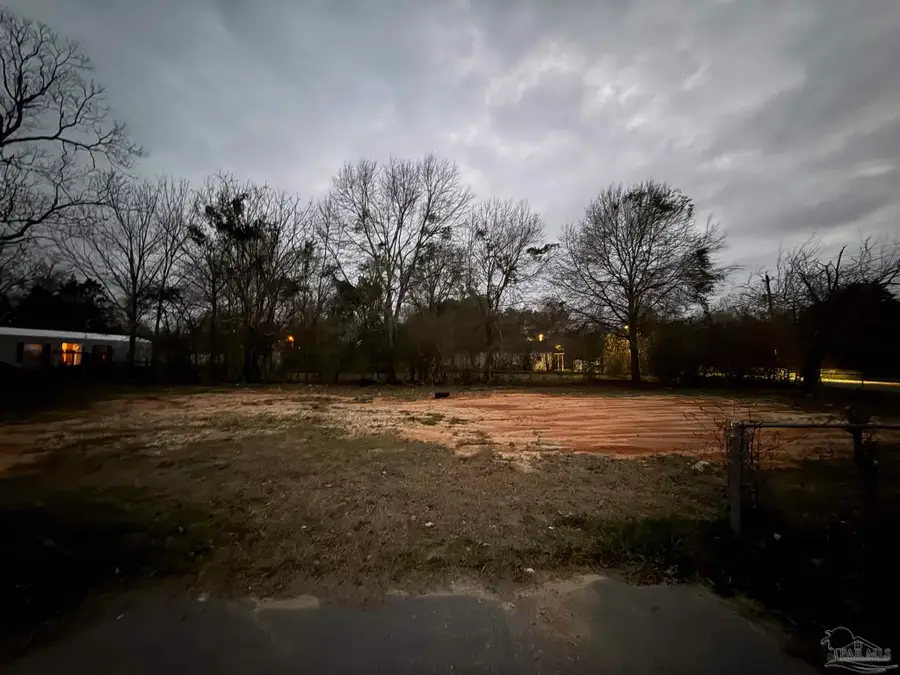 502 Washington St, Cantonment, FL 32533 - #2