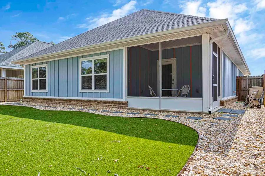 3179 Heritage Oaks Cir, Navarre, FL 32566 - #3