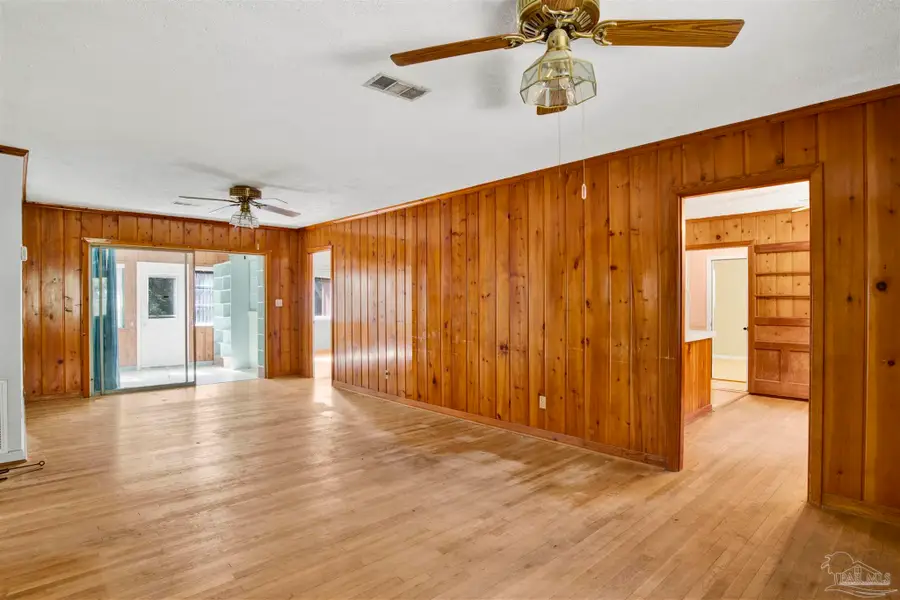 533 Ditmar St, Pensacola, FL 32503 - #3