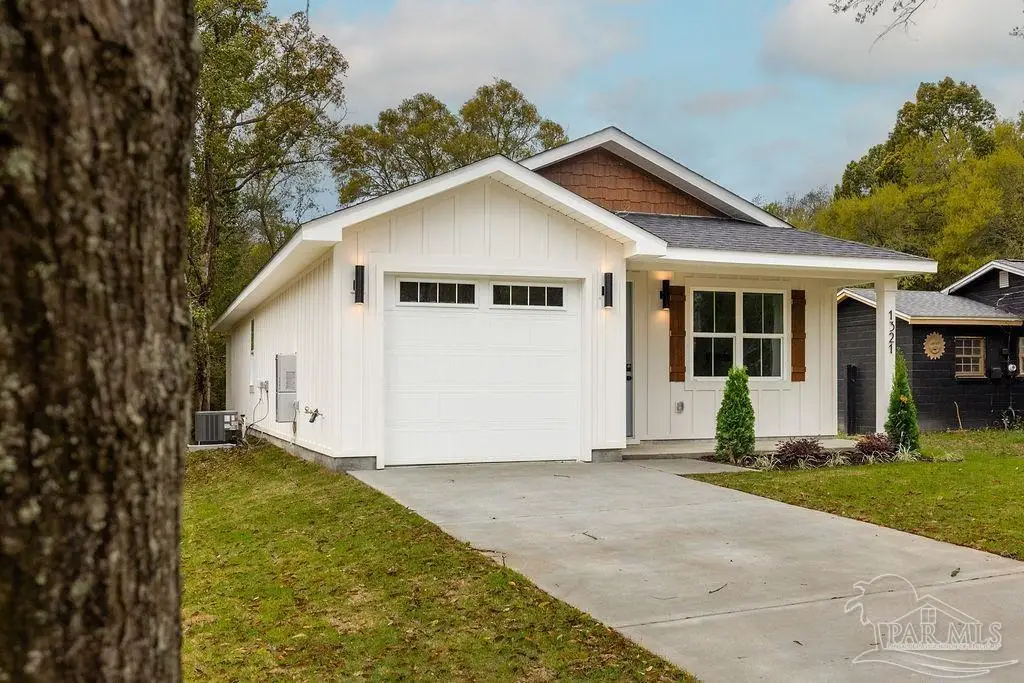 1321 John Carroll Dr, Pensacola, FL 32504 - #1