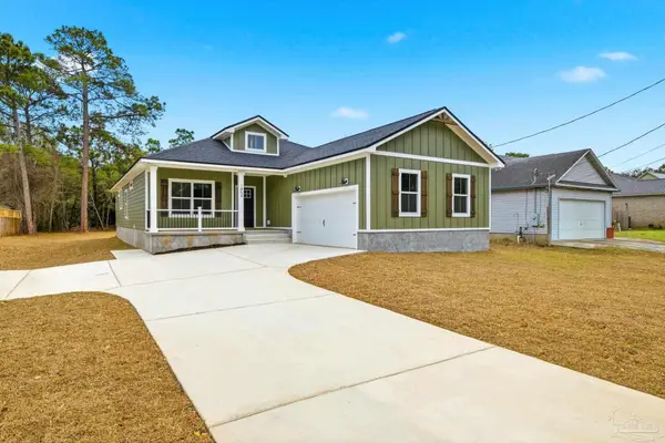 1854 Wheeler Dr, Gulf Breeze, FL 32563