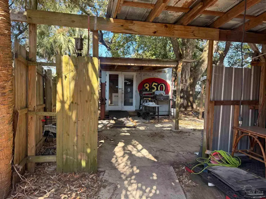 518 W La Rua St, Pensacola, FL 32501 - #3