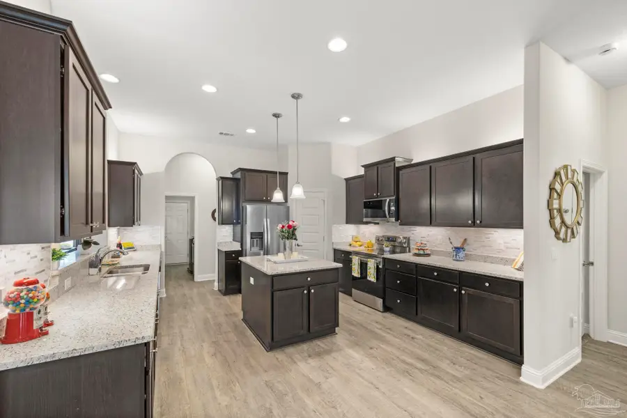 4566 Red Oak Dr, Milton, FL 32583 - #3