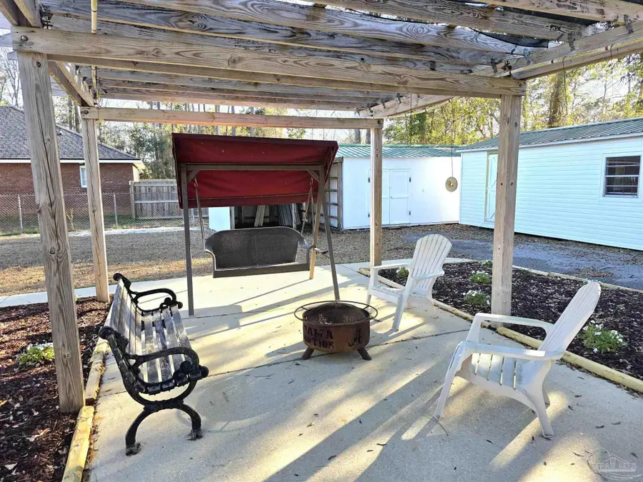 5225 Santa Cruz, Milton, FL 32583 - #3