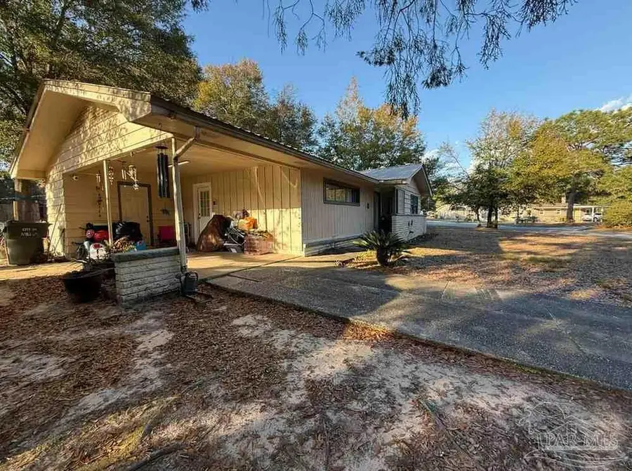 6480 Cypress St, Milton, FL 32570 - #2