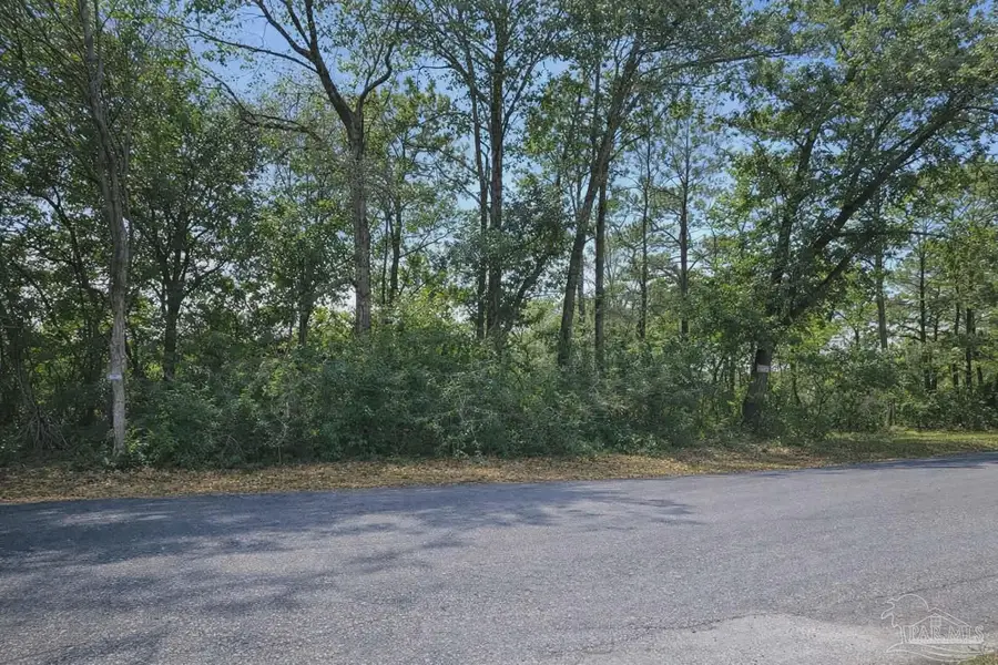 3000 Burns Ave, Pensacola, FL 32507 - #3