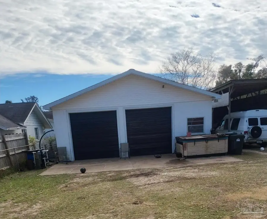 1317 Wilson Ave, Pensacola, FL 32507 - #2