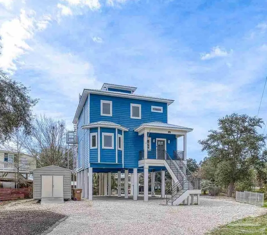 1045 Magnolia Ln, Gulf Breeze, FL 32563 - #2